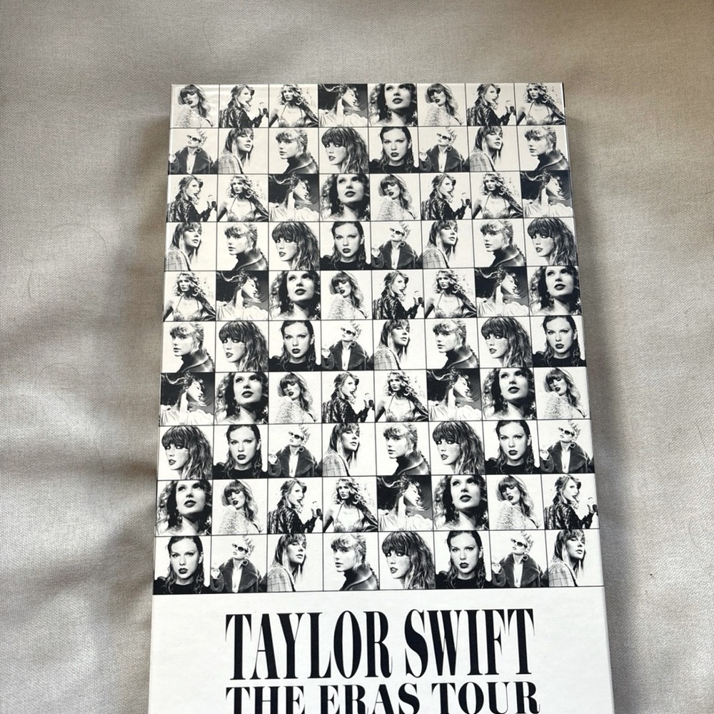 Taylor Swift eras tour vip box complete-Philadelphia